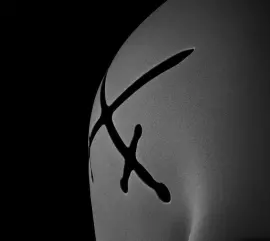 Эксклюзивные настольные часы "Requiem" Rainbow